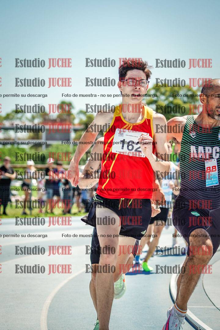 Fotos de los 800 m llanos de varones