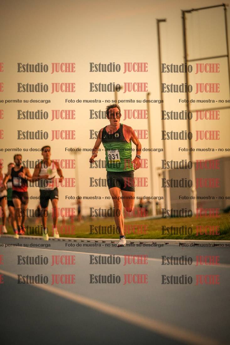 Fotos de los 3000 m llanos de varones
