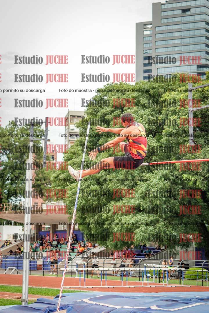 Fotos del salto con garrocha de varones - decatlón 8
