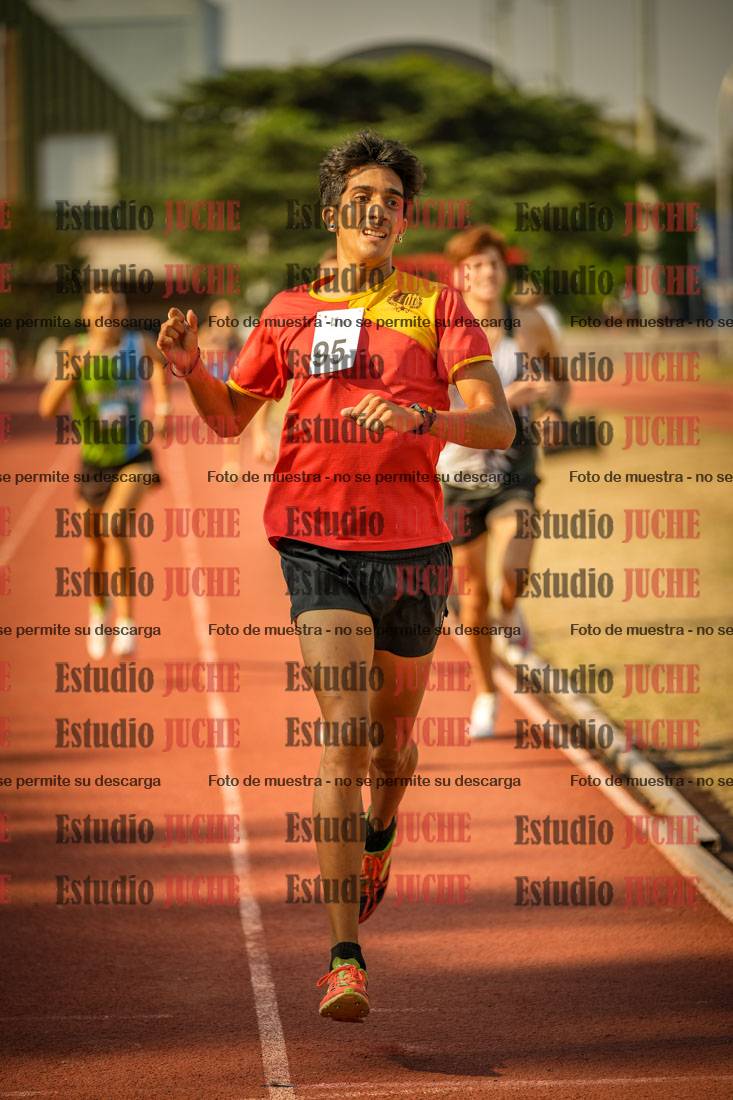 Fotos de los 1500 m llanos de varones