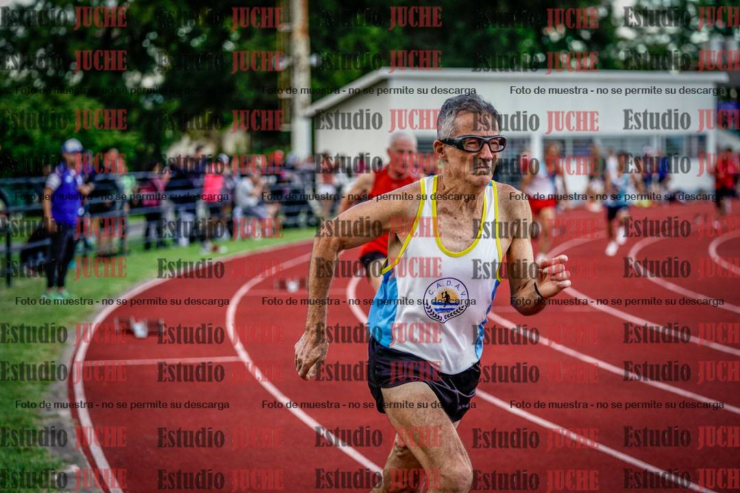 Fotos de los 400 m llanos de varones