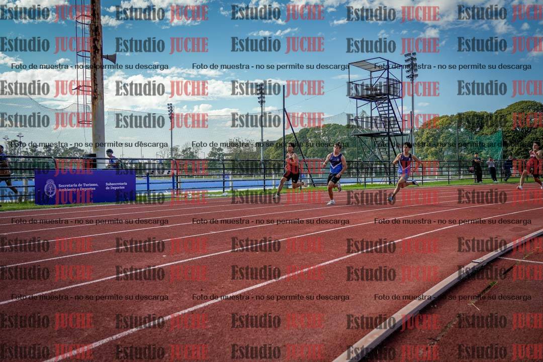 Fotos de los 200 m llanos de varones