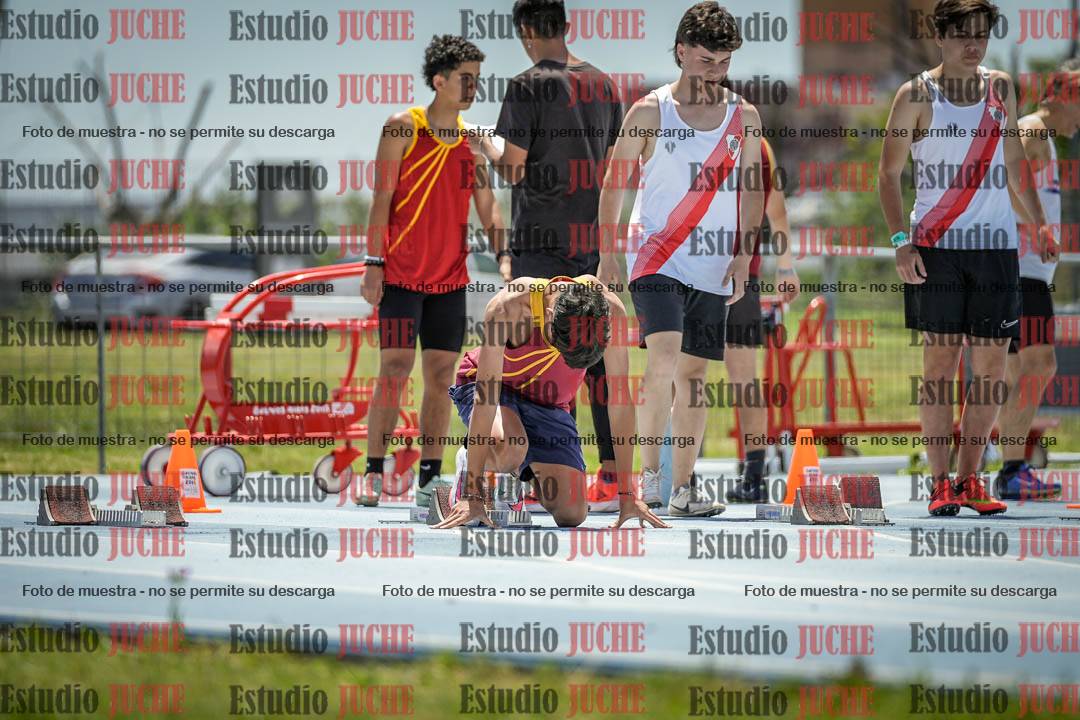 Fotos de los 100 m llanos de varones