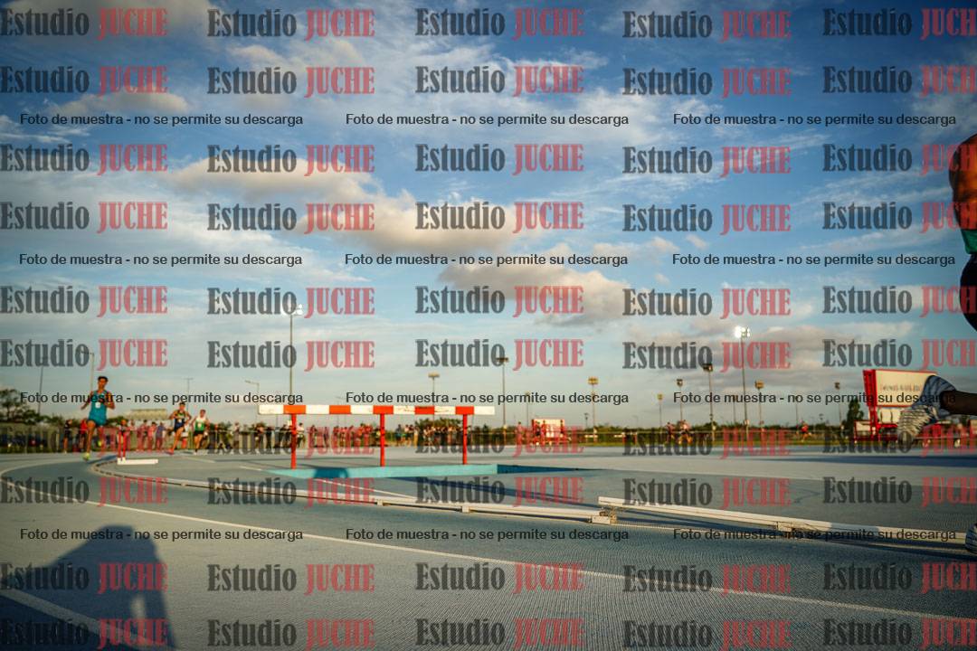 Fotos de los 3000 m llanos de varones