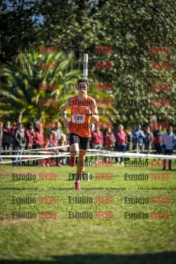 Fotos de la llegada del cross de 6000 m