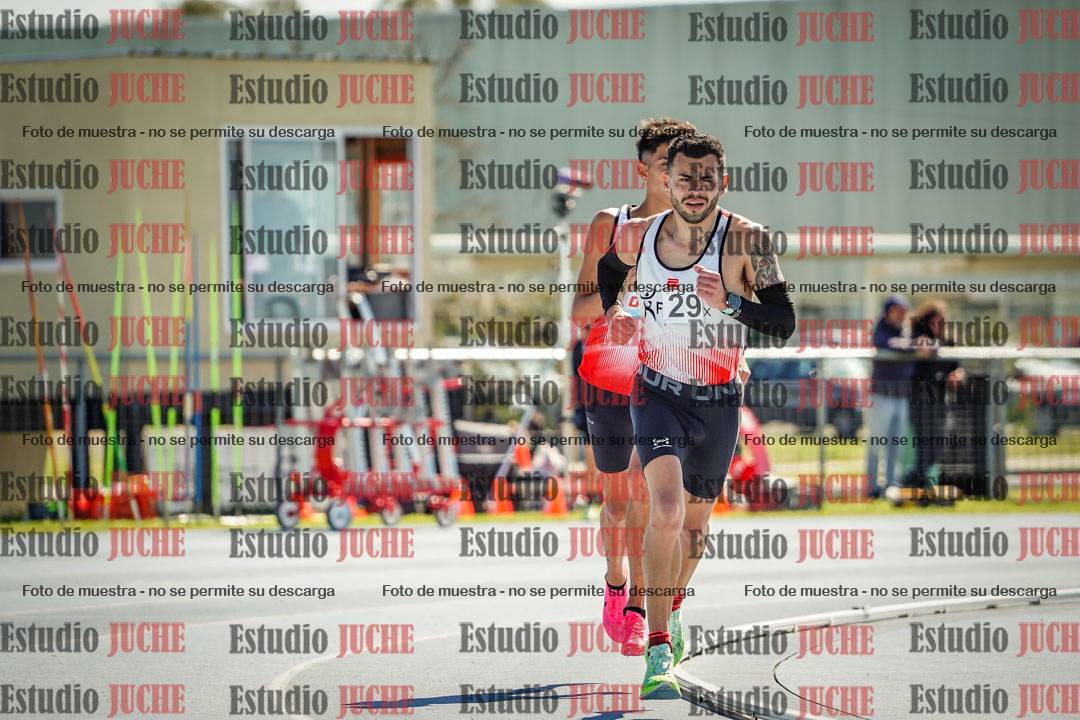 Fotos de los 5000 m llanos de mujeres y varones