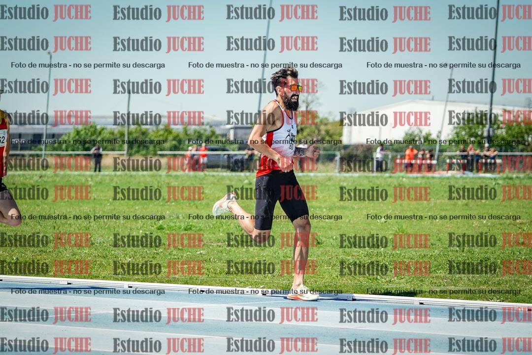Fotos de los 800 m llanos de varones