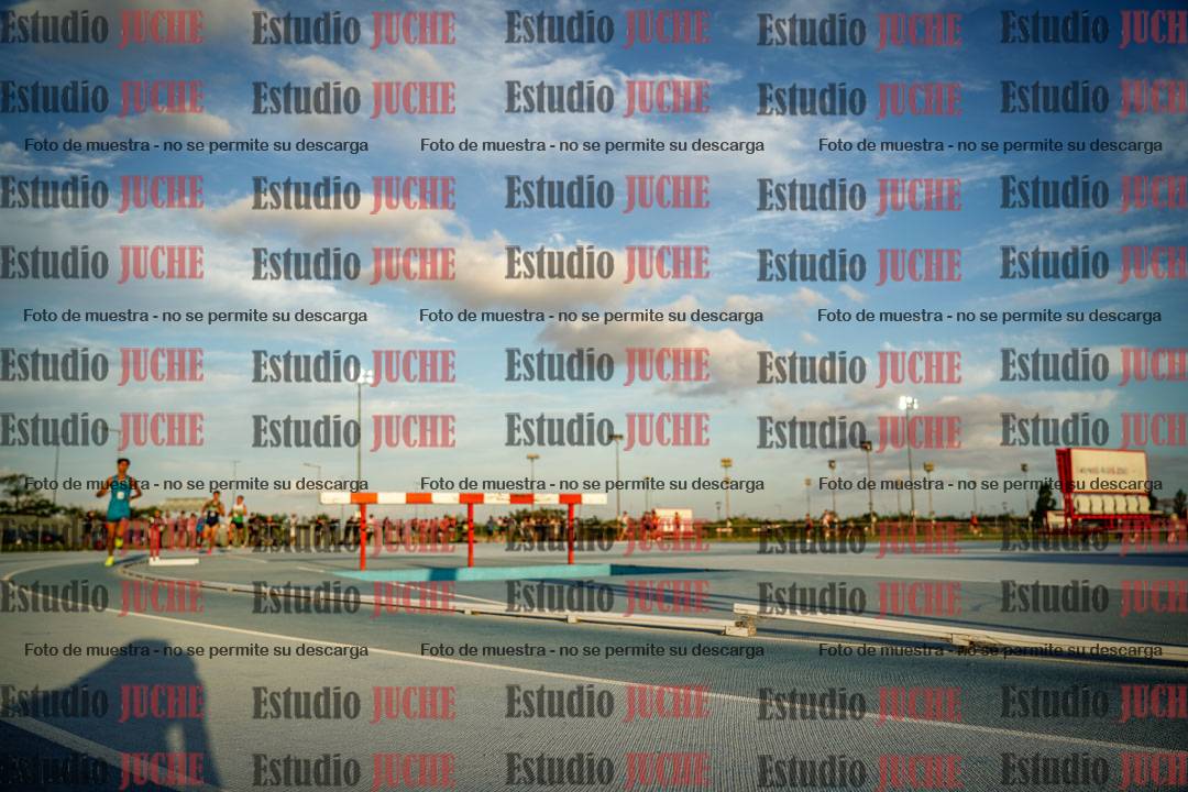Fotos de los 3000 m llanos de varones