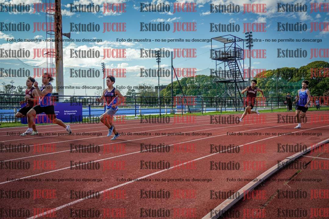 Fotos de los 200 m llanos de varones