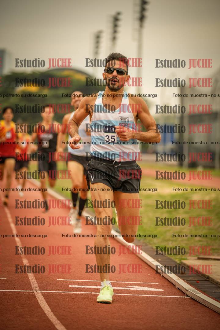 Fotos de los 800 m llanos de varones