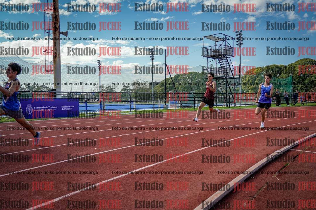 Fotos de los 200 m llanos de varones