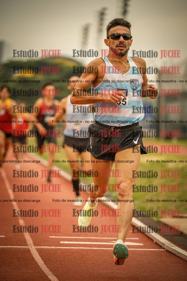 Fotos de los 800 m llanos de varones