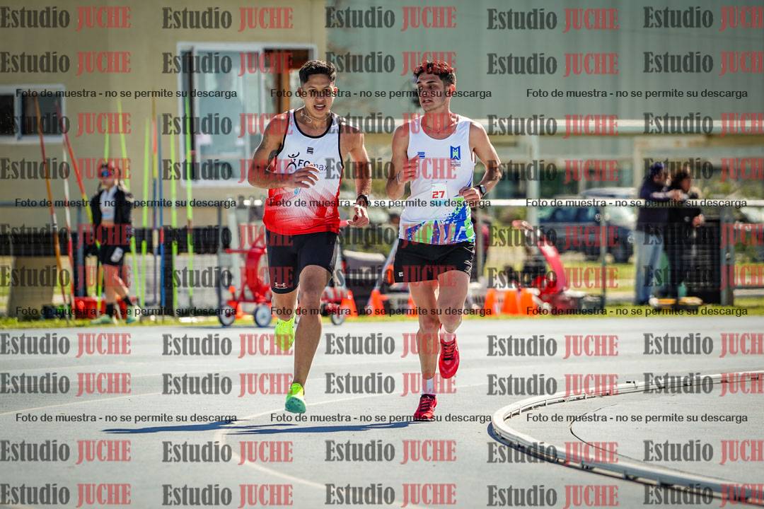 Fotos de los 5000 m llanos de mujeres y varones