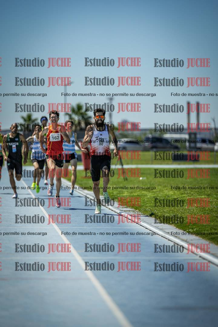 Fotos de los 800 m llanos de varones