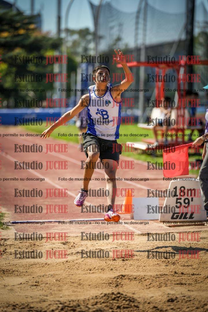 Fotos del salto en largo de varones - incluye U16