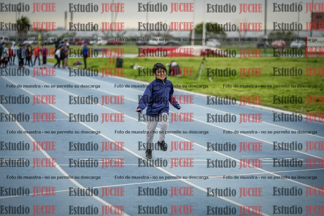 Fotos de los 50 m llanos de varones - U12