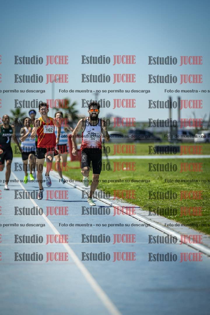Fotos de los 800 m llanos de varones