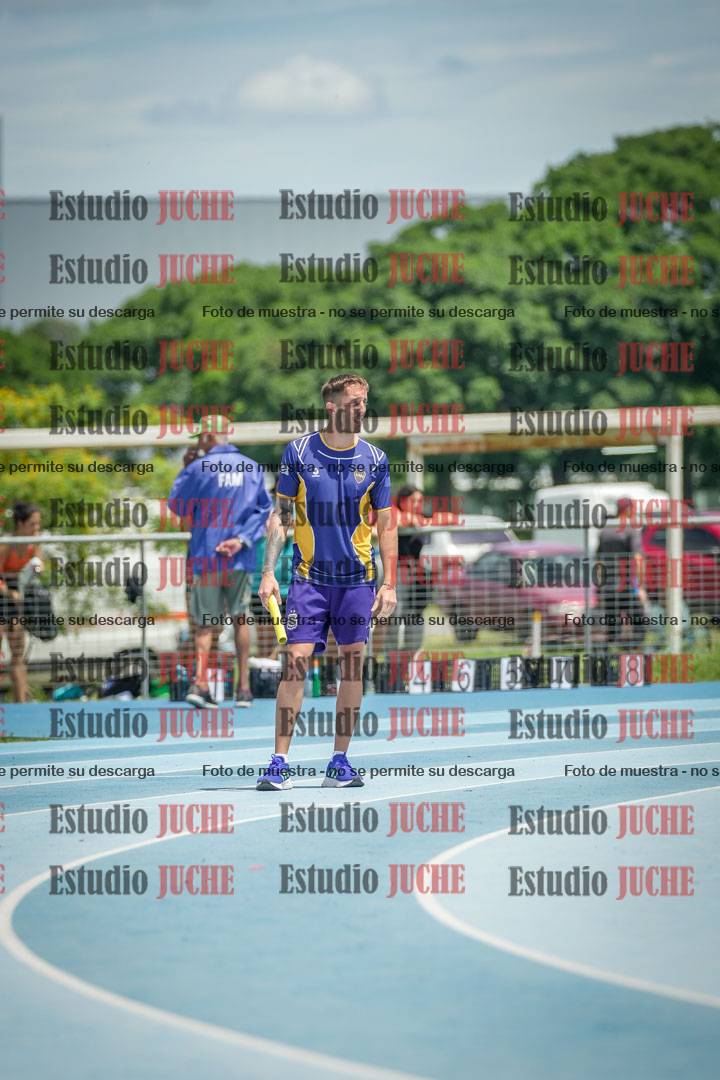 Fotos de la largada de los relevos 20' para running teams - serie 2