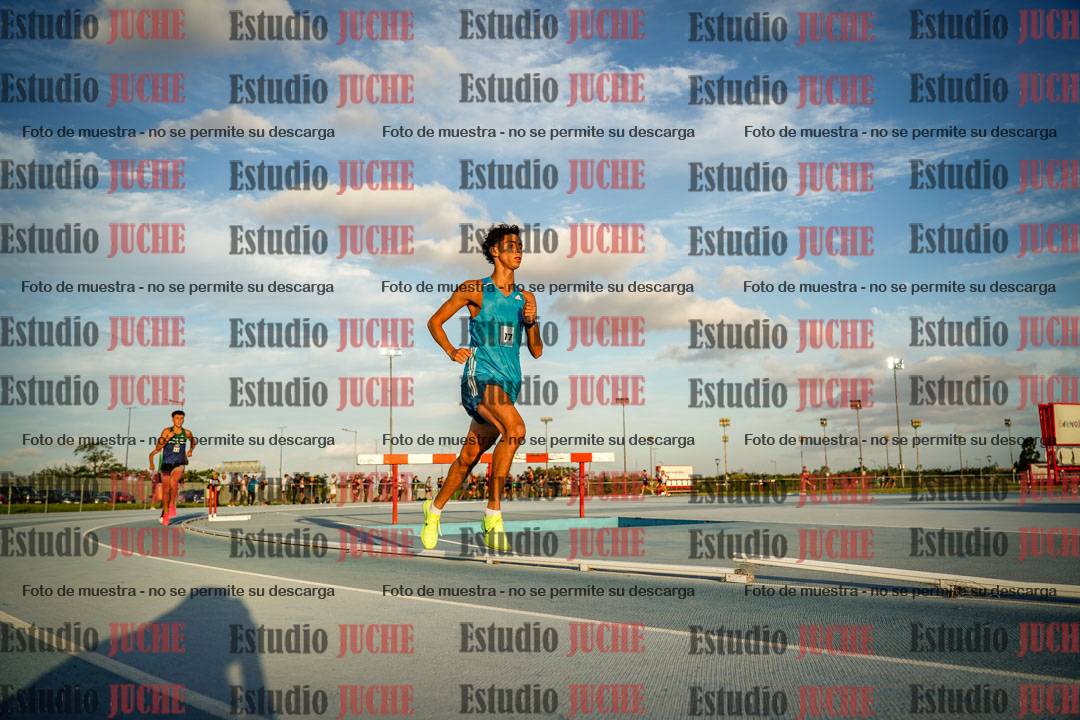 Fotos de los 3000 m llanos de varones