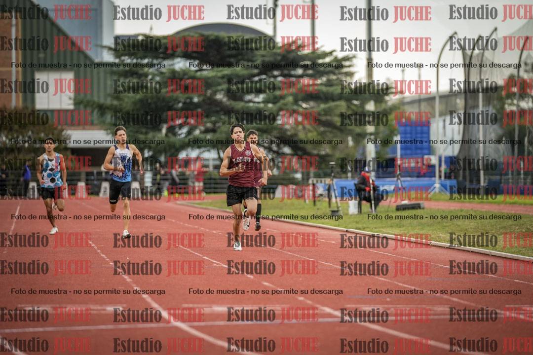 Fotos de los 400 m llanos de varones