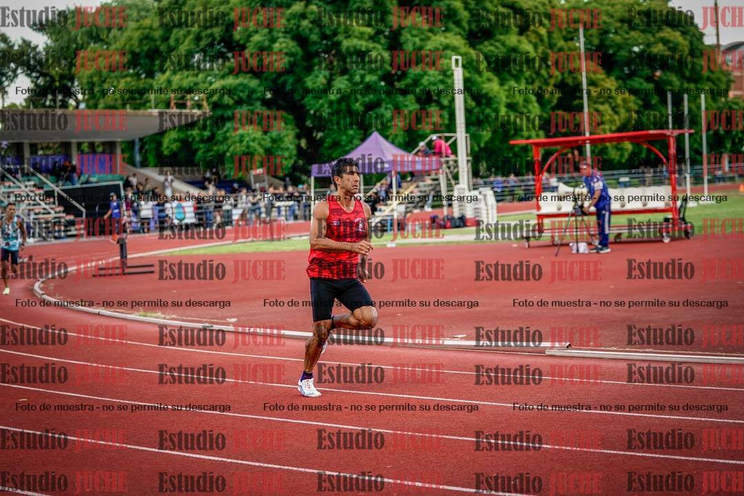 Fotos de los 400 m llanos de varones