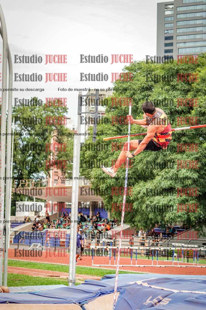 Fotos del salto con garrocha de varones - decatlón 8