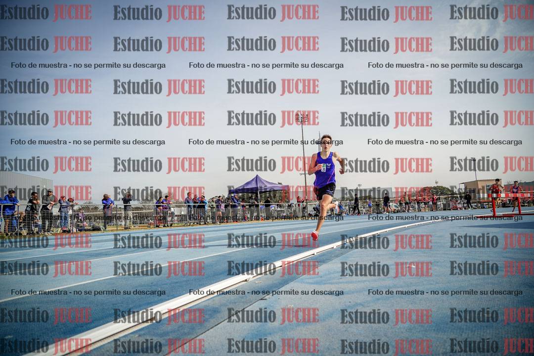 Fotos de los 800 m llanos de varones