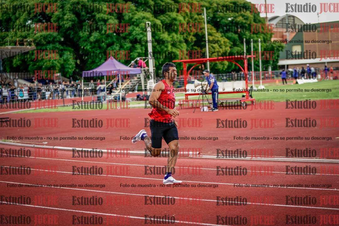 Fotos de los 400 m llanos de varones