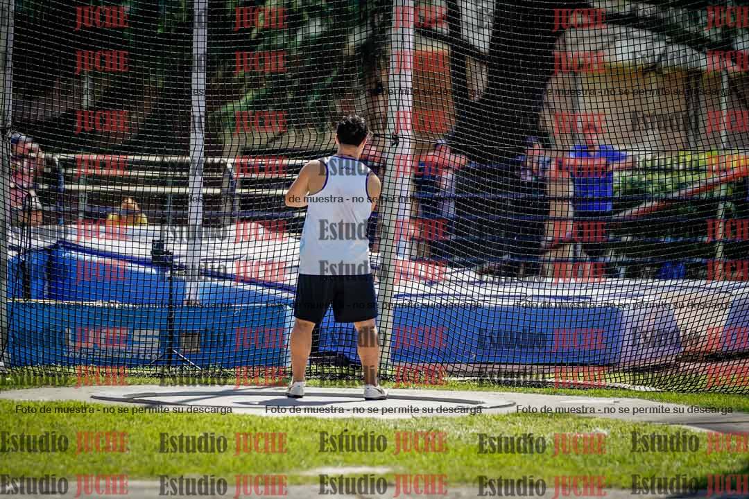 Fotos del lanzamiento de martillo de varones