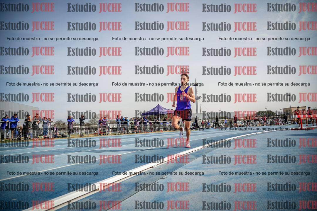 Fotos de los 800 m llanos de varones