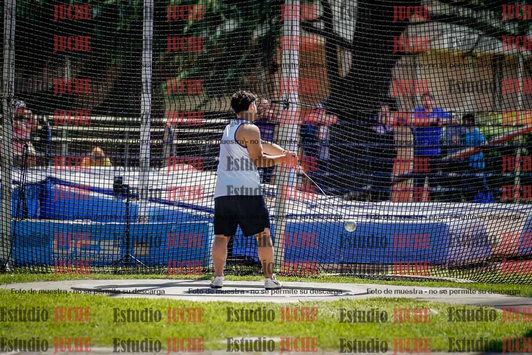 Fotos del lanzamiento de martillo de varones