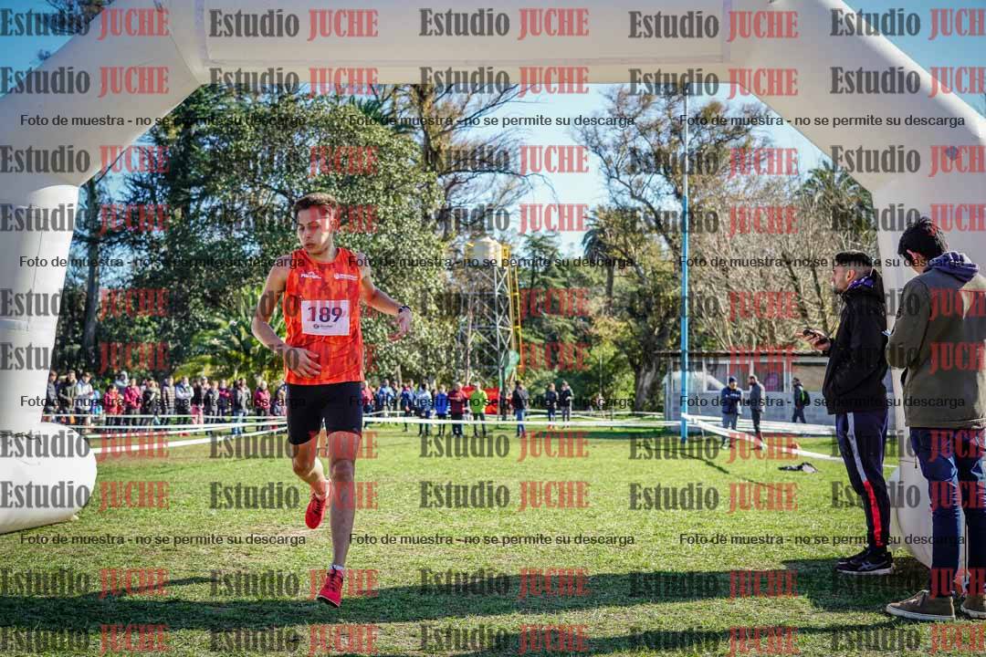 Fotos de la llegada del cross de 6000 m