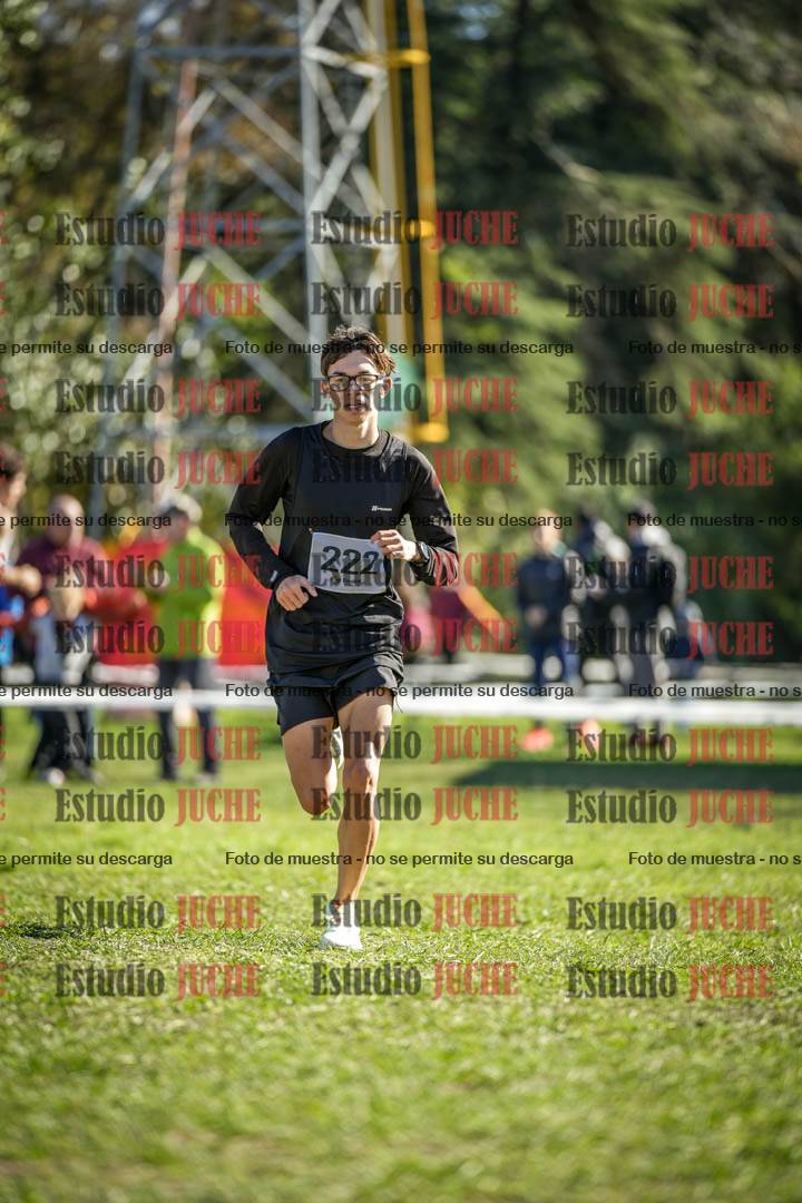 Fotos de la llegada del cross de 6000 m