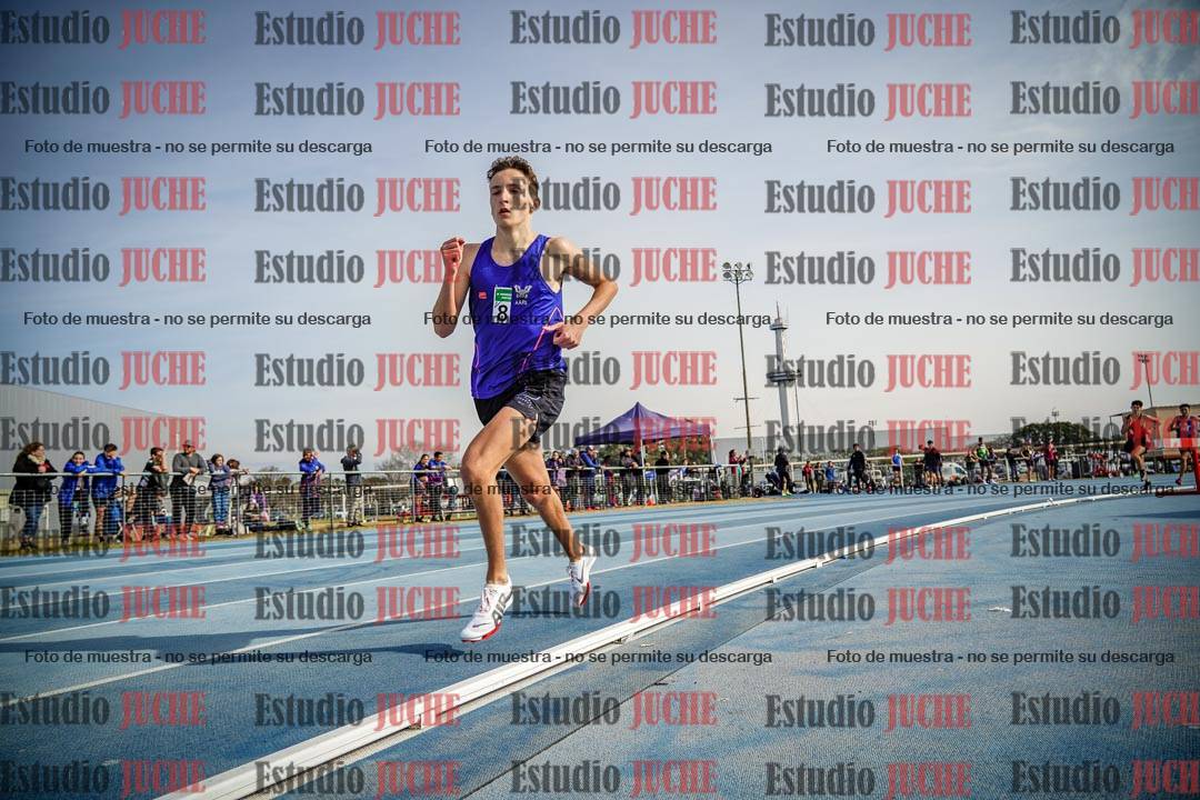 Fotos de los 800 m llanos de varones