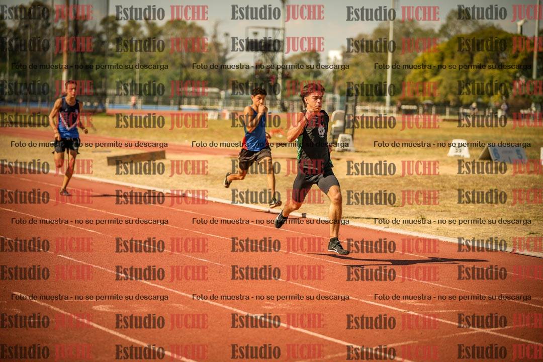 Fotos de los 200 m llanos de varones