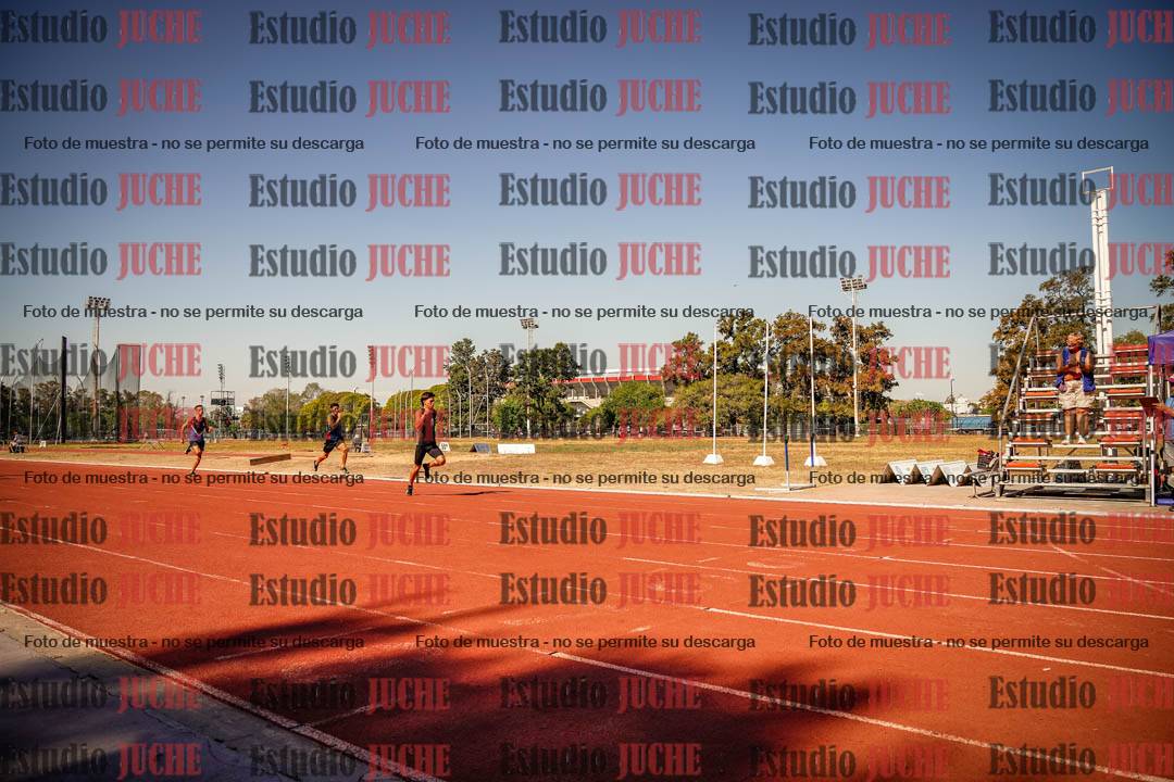 Fotos de los 200 m llanos de varones