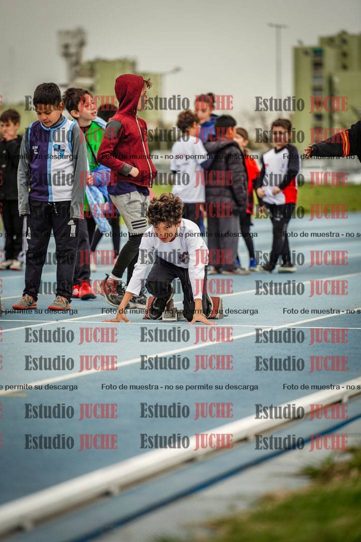 Fotos de los 50 m llanos de varones - U12