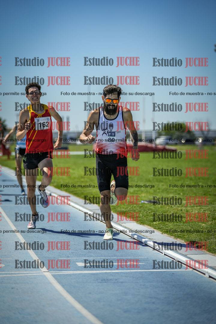 Fotos de los 800 m llanos de varones