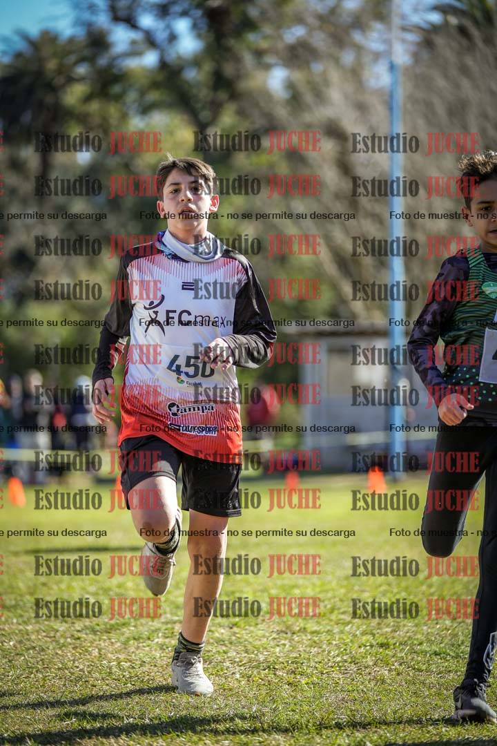 Fotos de la llegada del cross de 2000 m