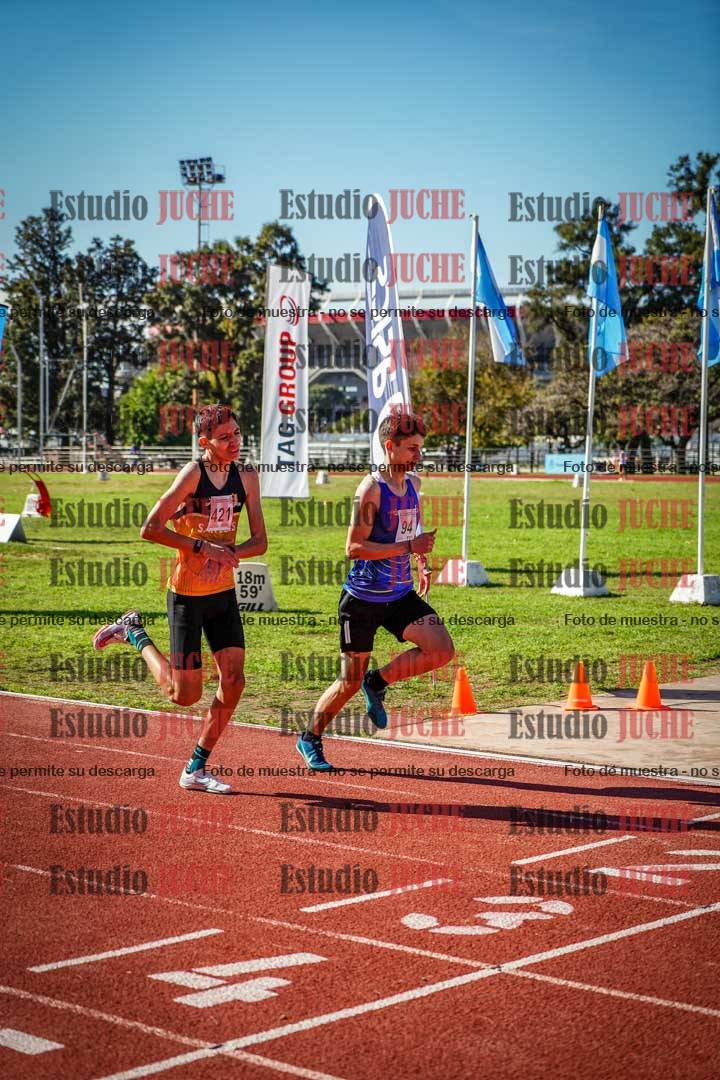 Fotos de los 800 m llanos de varones