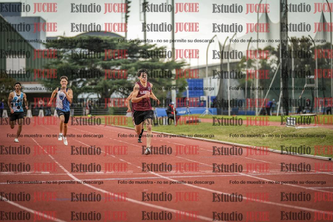 Fotos de los 400 m llanos de varones