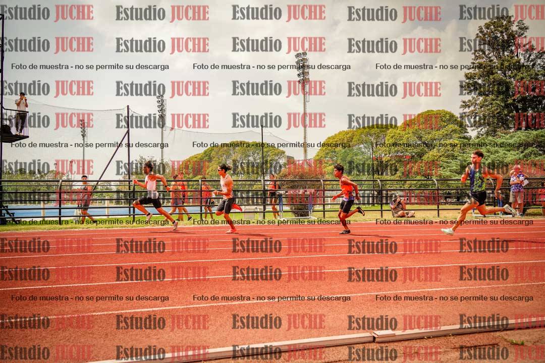 Fotos de los 200 m llanos de varones