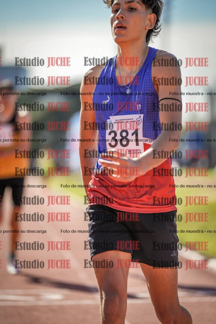 Fotos de los 800 m llanos de varones