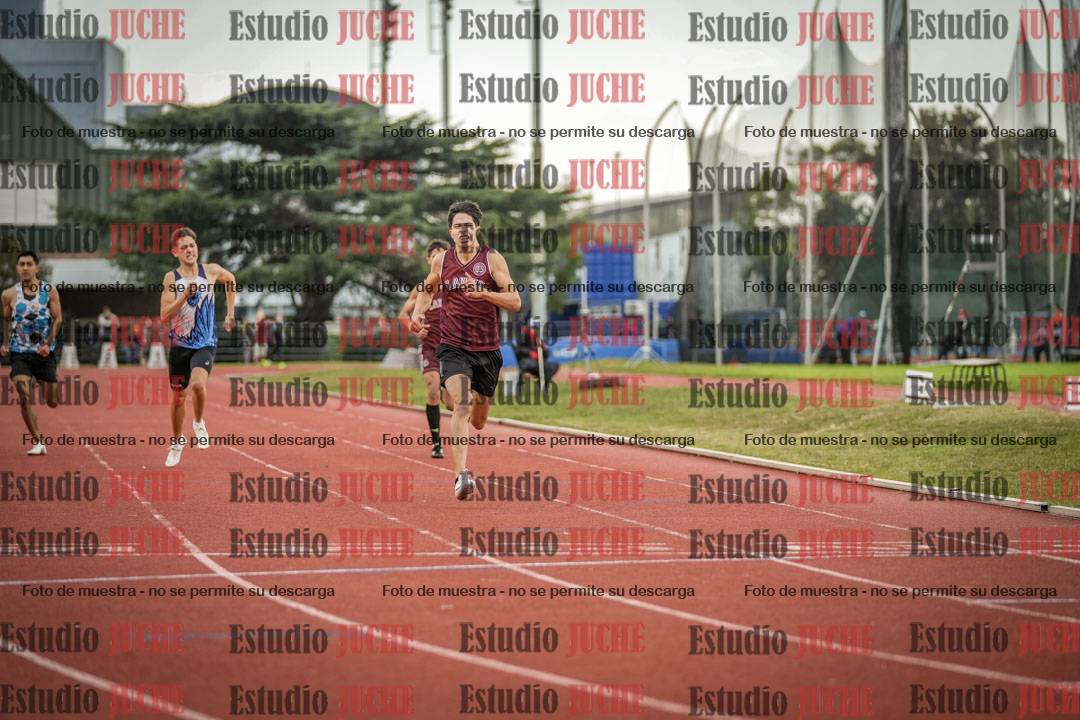 Fotos de los 400 m llanos de varones