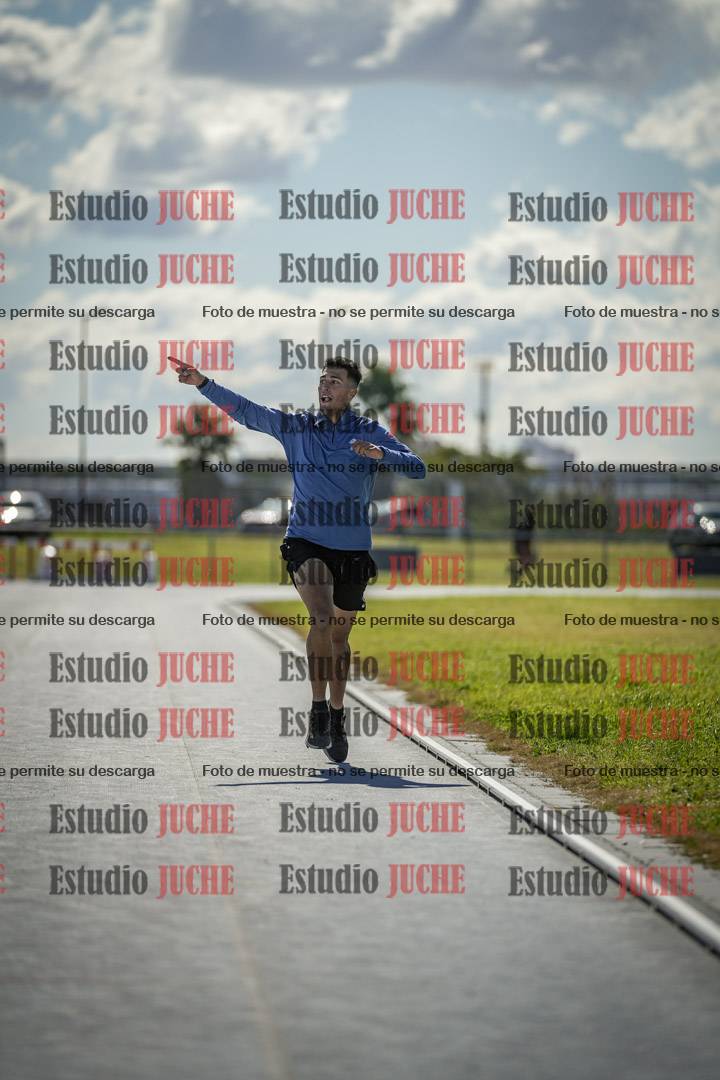 Fotos de los 1500 m llanos de varones - decatlón 10