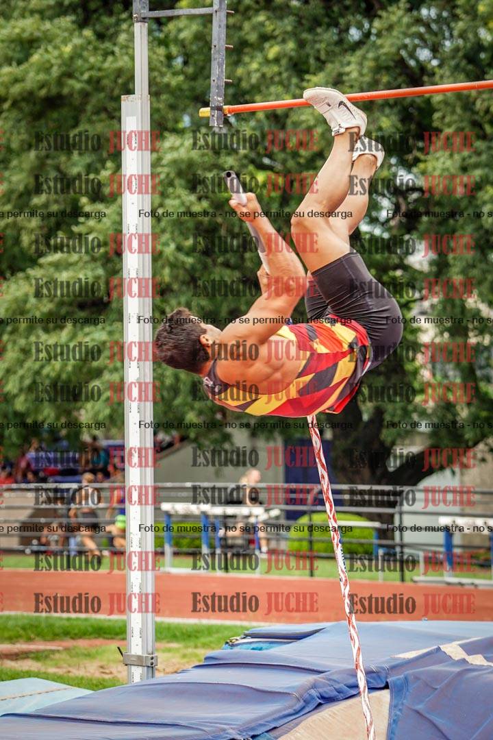Fotos del salto con garrocha de varones - decatlón 8