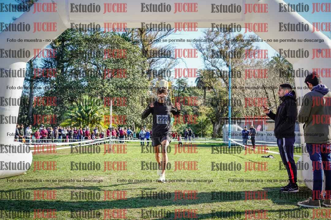 Fotos de la llegada del cross de 6000 m