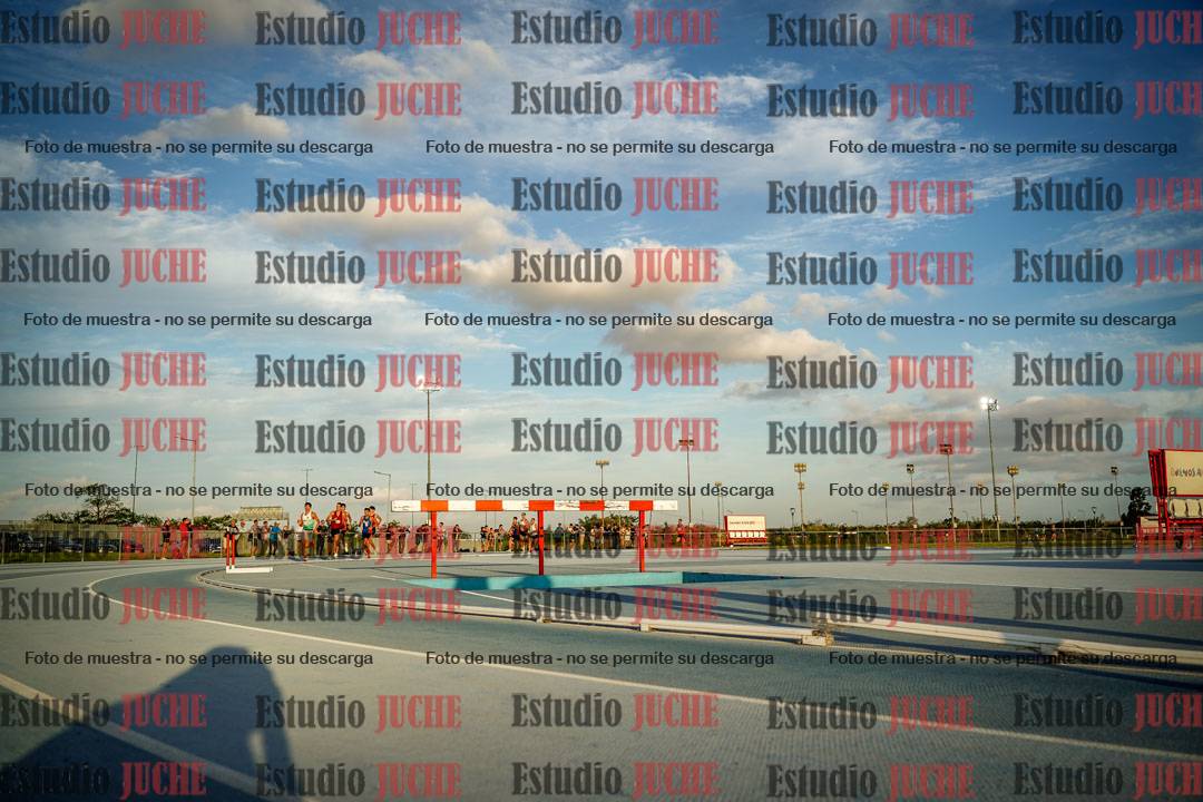 Fotos de los 3000 m llanos de varones
