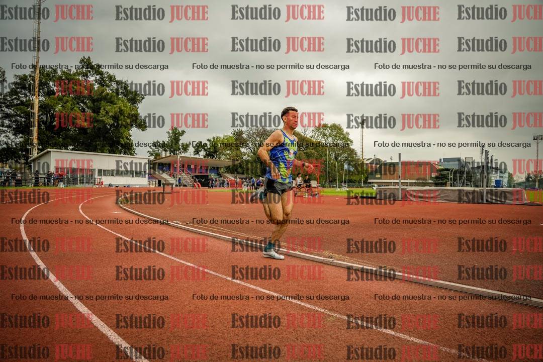 Fotos de los 800 m llanos de varones
