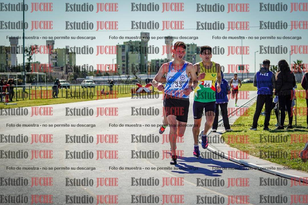 Fotos de los 5000 m llanos de mujeres y varones